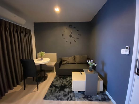 living room of Skyline Rattanathibet Condominium