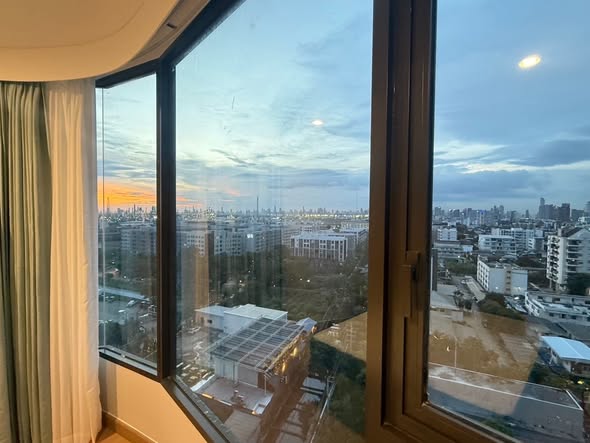 bedroom of Skyrise Avenue Sukhumvit 64