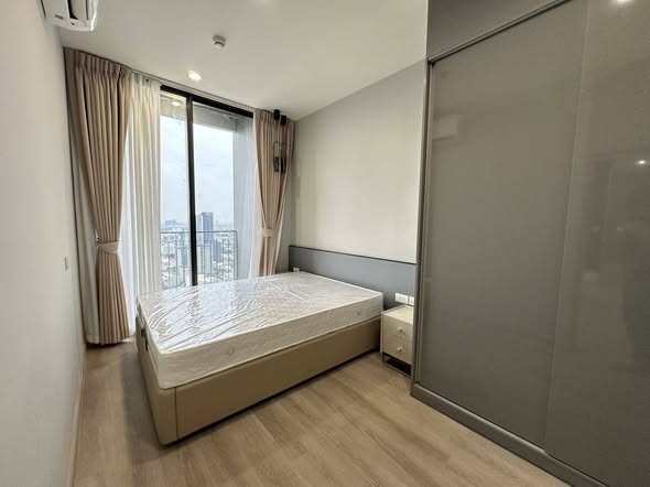 bedroom of Skyrise Avenue Sukhumvit 64