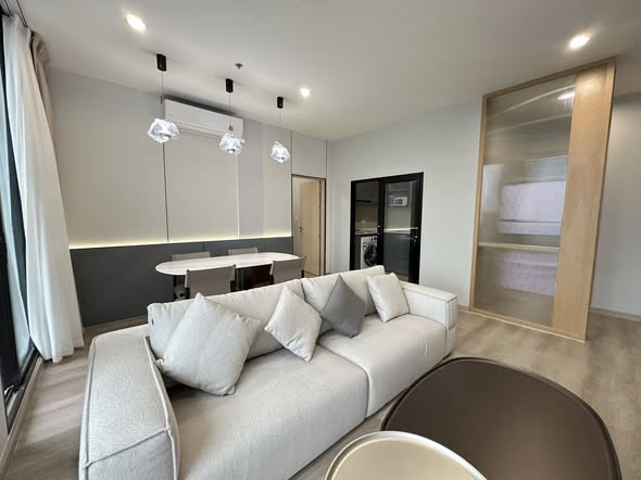 living room of Skyrise Avenue Sukhumvit 64