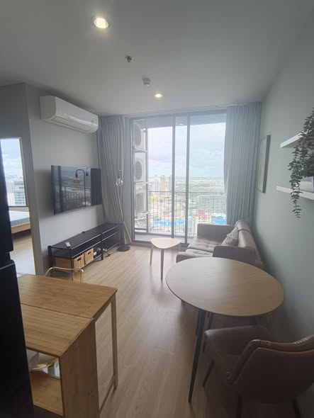 room interior of Skyrise Avenue Sukhumvit 64