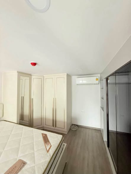 bedroom of So Origin Kaset Interchange