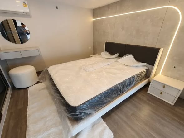 bedroom of So Origin Kaset Interchange