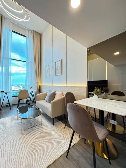 living room and room interior of So Origin Kaset Interchange