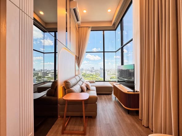 living room and room interior of So Origin Kaset Interchange