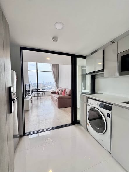 room interior of SOHO​ BANGKOK​ RATCHADA​