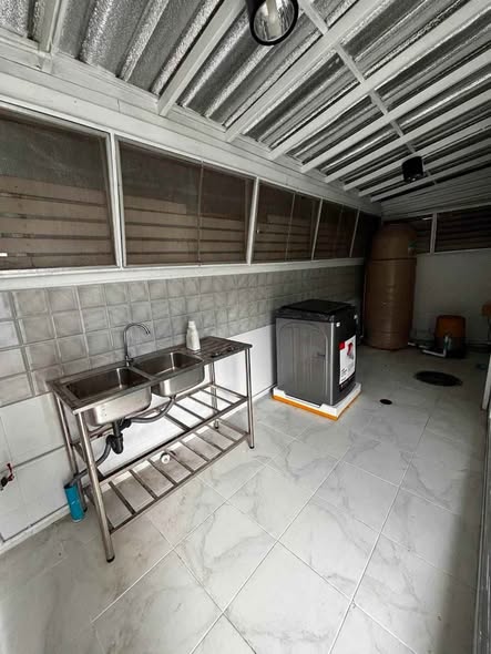 bathroom and kitchen of Soi Town Plus Onnut