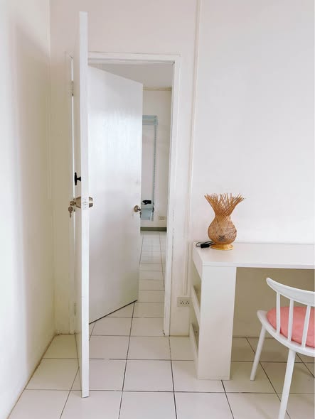 Srinakarin Place Condominium (ศรีนครินทร์เพลส คอนโดมิเนียม)