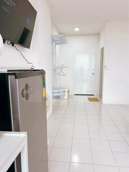 Srinakarin Place Condominium (ศรีนครินทร์เพลส คอนโดมิเนียม)