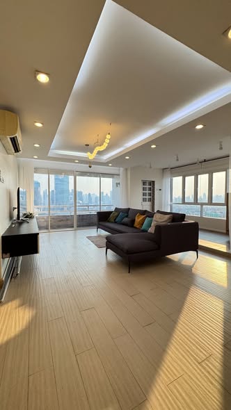 living room of SRIVARA MANSION 1