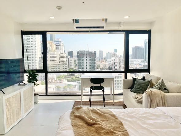 bedroom and room interior of Sukhumvit Suite