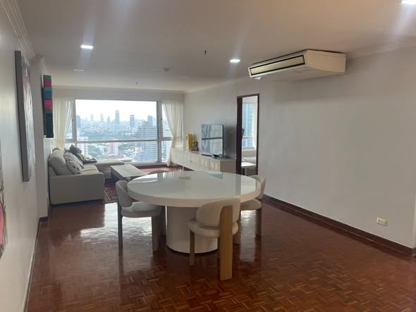 Sukhumvit Suite