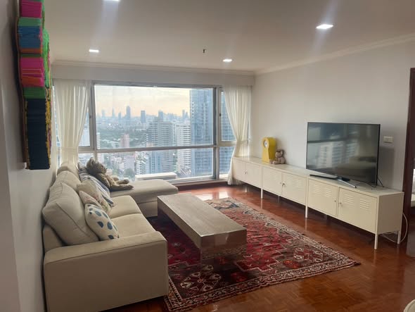 living room and bedroom of Sukhumvit Suite