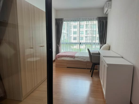 bedroom and room interior of Supalai City Resort Bearing Station (Sukhumvit 105)