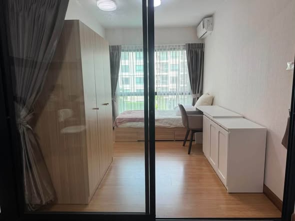 bedroom and room interior of Supalai City Resort Bearing Station (Sukhumvit 105)