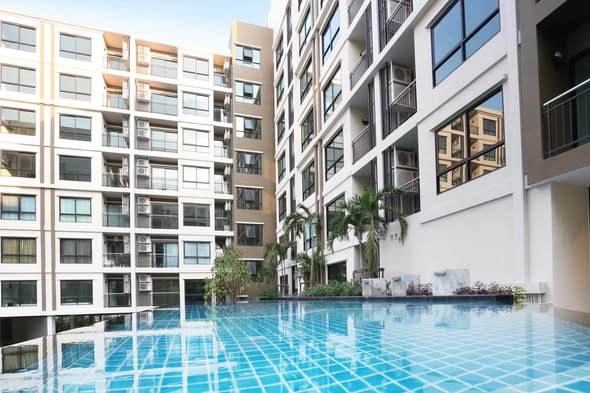 pool of Supalai City Resort Ratchada-Huai Khwang