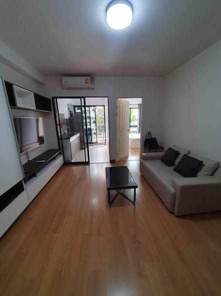 room interior of Supalai City Resort Ratchada-Huai Khwang