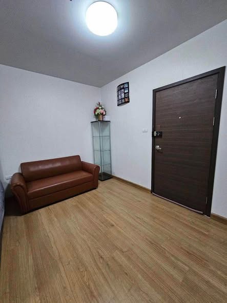 living room of Supalai City Resort Station Pranangklao – Chaophraya