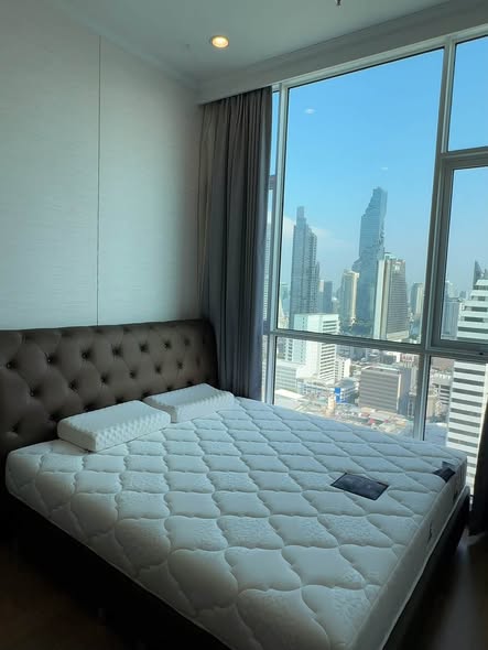 bedroom of Supalai Elite Surawong