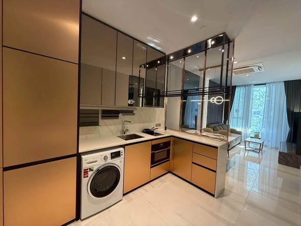 room interior and kitchen of Supalai Icon Sathon