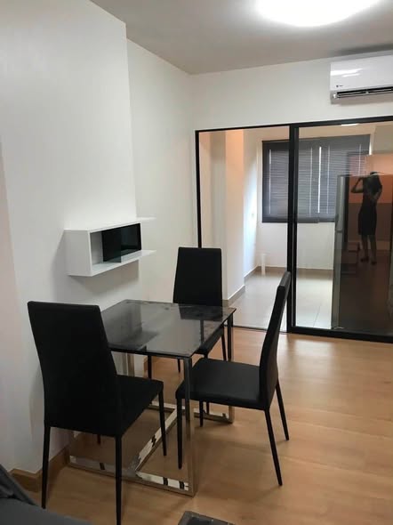 room interior of Supalai Loft Chaeng Watthana
