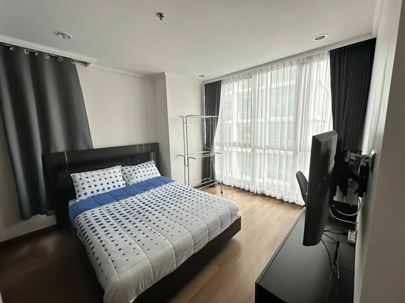 bedroom of Supalai Oriental Sukhumvit 39