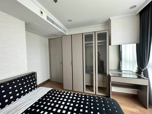 bedroom of Supalai Oriental Sukhumvit 39