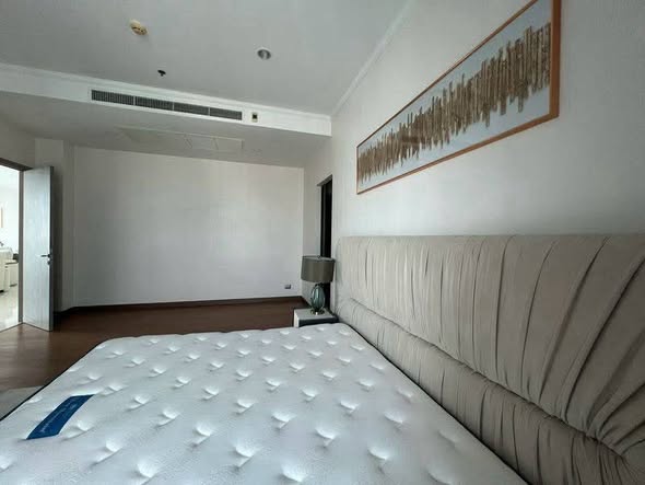 bedroom of Supalai Oriental Sukhumvit 39