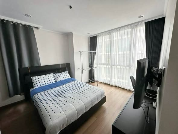 bedroom of Supalai Oriental Sukhumvit 39