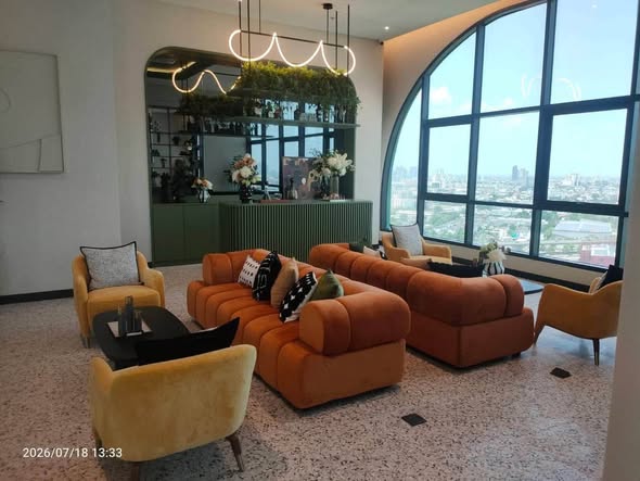 living room of Supalai Parc Ekkamai-Pattanakarn