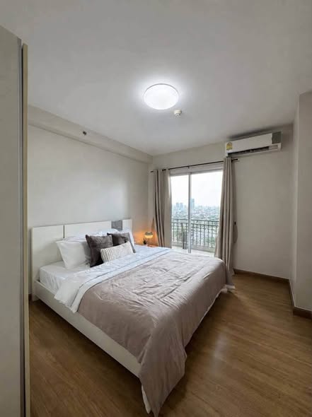 bedroom of Supalai Park Ekkamai – Thonglor