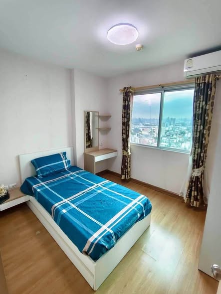 bedroom of Supalai Park Khaerai-Ngamwongwan