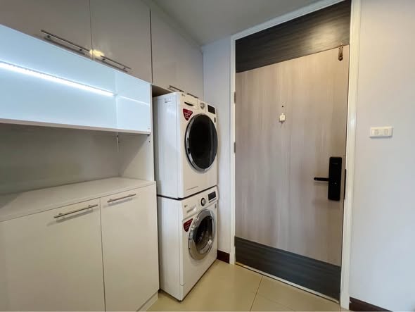 room interior of Supalai Premier @ Asoke