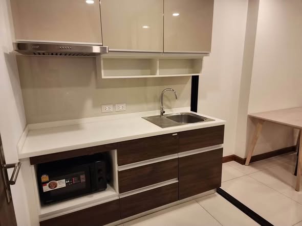 kitchen of Supalai Premier Charoen Nakhon