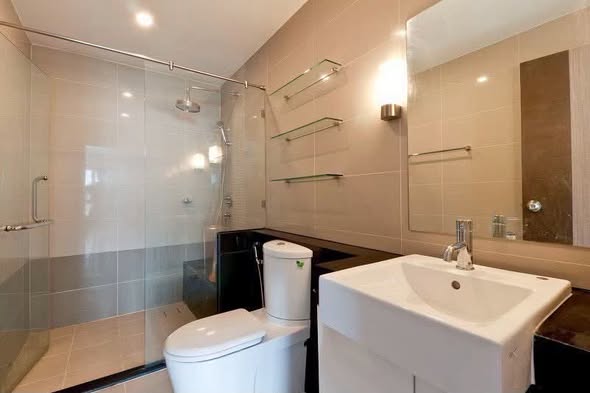 room interior and bathroom of Supalai River Resort