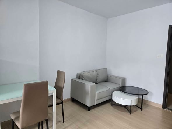 living room of Supalai Veranda Rama 9