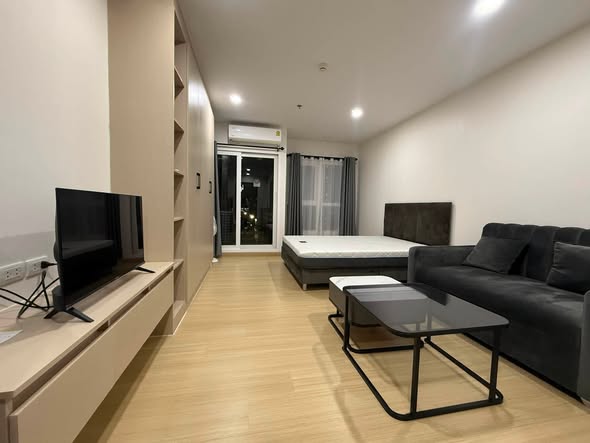 bedroom and living room of Supalai Veranda Ramkhamhaeng