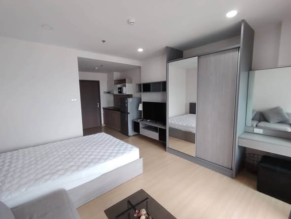 bedroom and room interior of Supalai Veranda Ramkhamhaeng