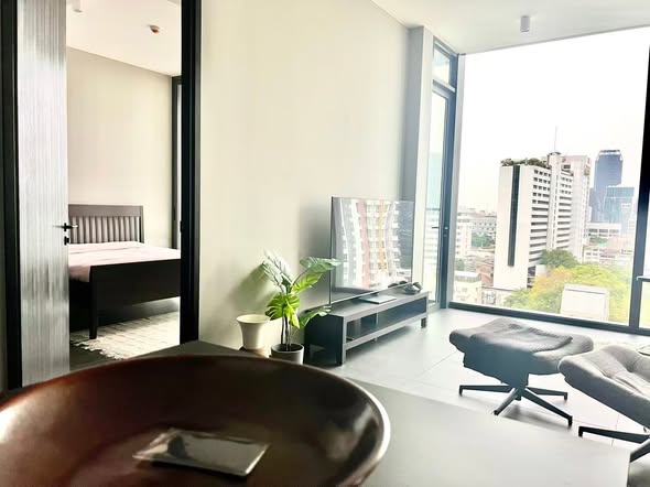 bedroom of Tait Sathorn 12