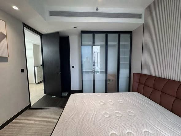 bedroom of Tait Sathorn 12