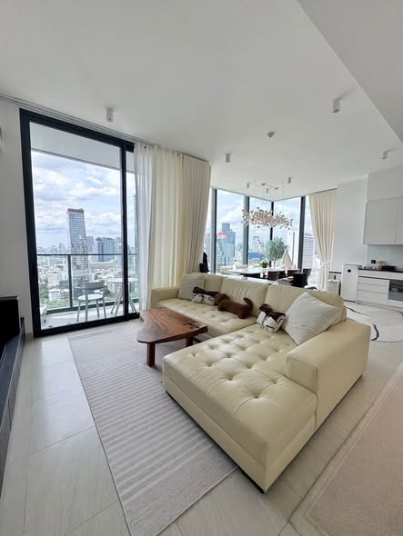 bedroom and living room of Tait Sathorn 12