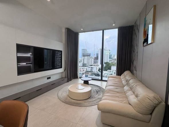 bedroom and living room of Tait Sathorn 12