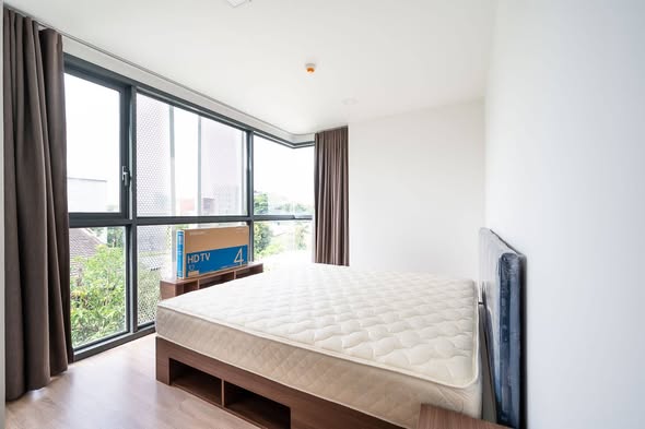 bedroom and room interior of TAKA HAUS ทากะ เฮาส์