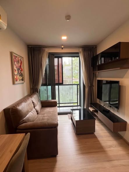 living room and bedroom of TAKA HAUS ทากะ เฮาส์