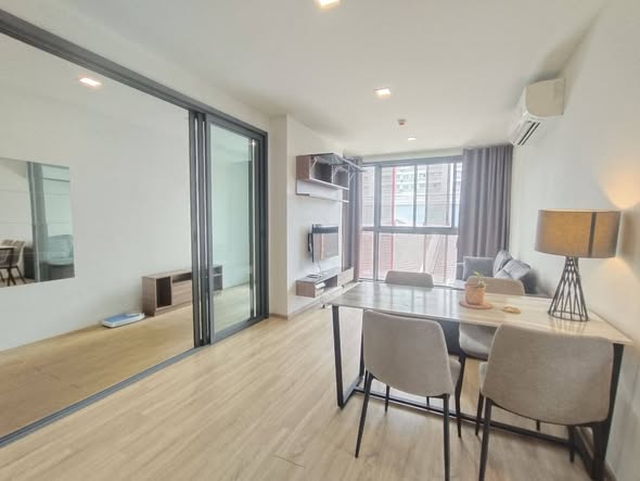 room interior of TAKA HAUS ทากะ เฮาส์