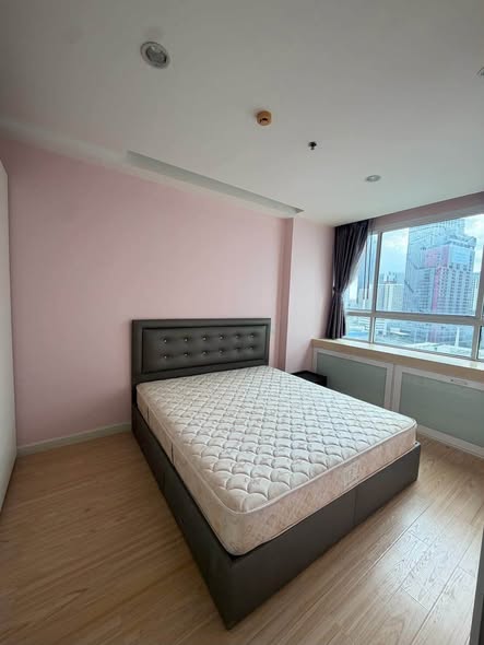bedroom of TC-Green Condominium
