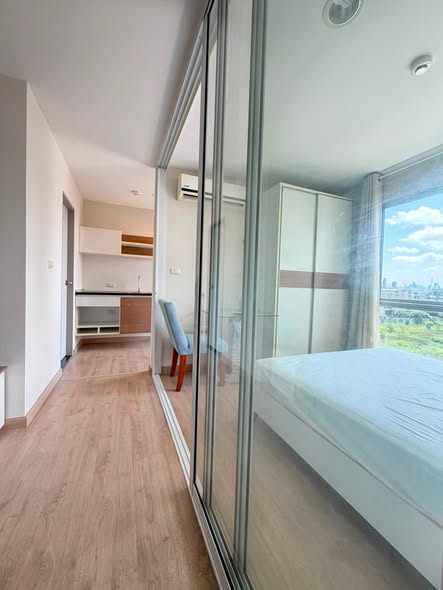bedroom and room interior and bathroom of Tempo One Condo