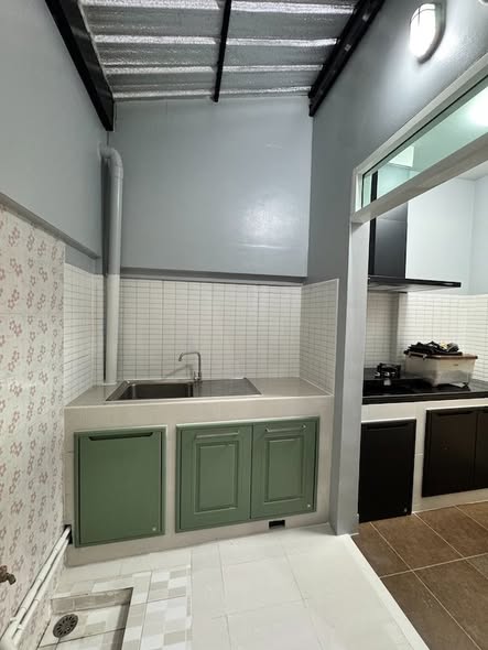 bathroom and kitchen of Terrace View