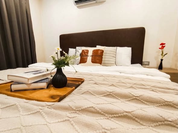 bedroom of THE ACE EKAMAI