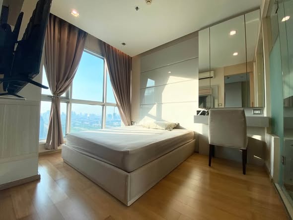 bedroom and room interior of The Address Asoke